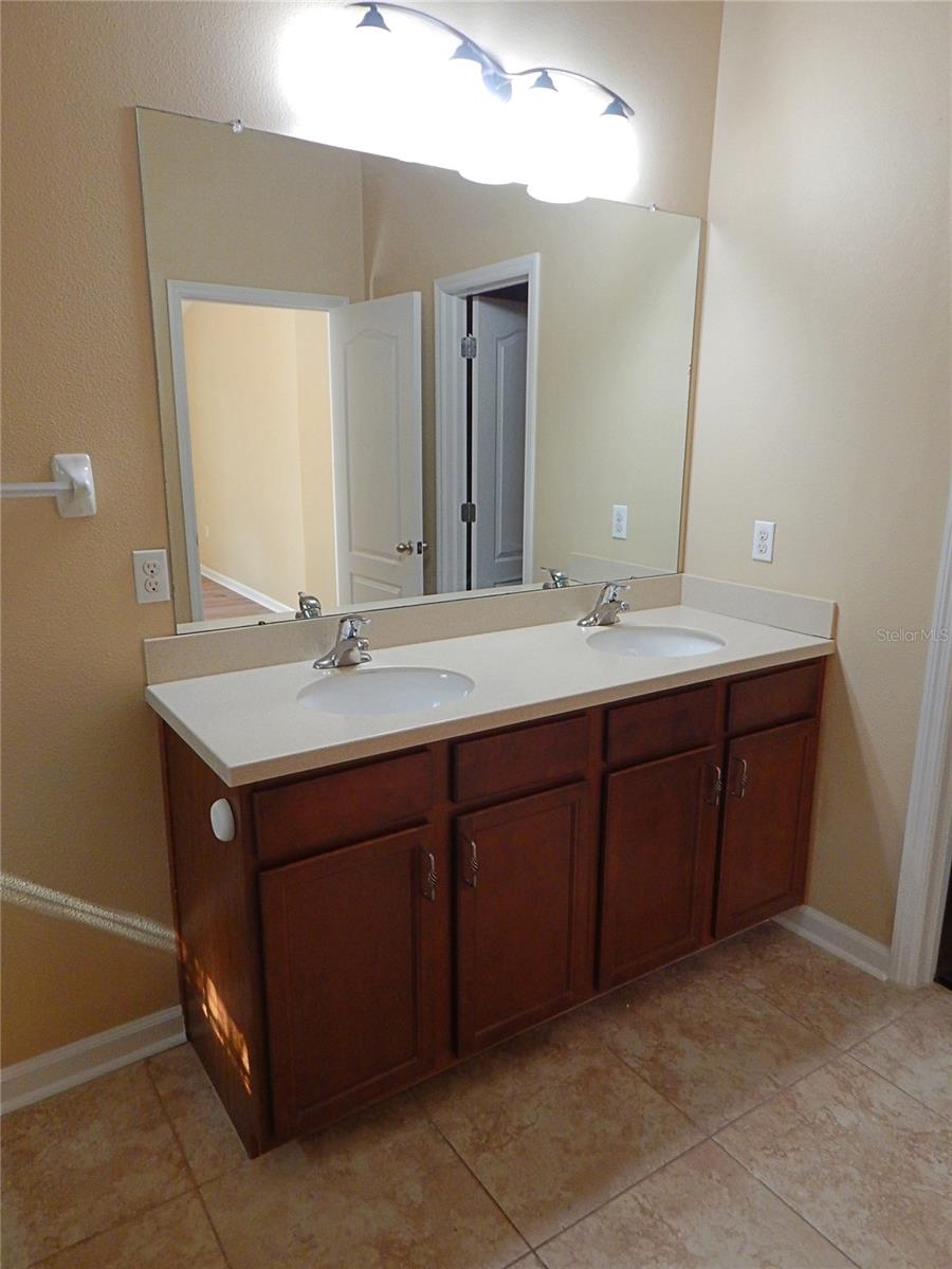 FISHHAWK RANCH PH 2 TR 1 - Residential