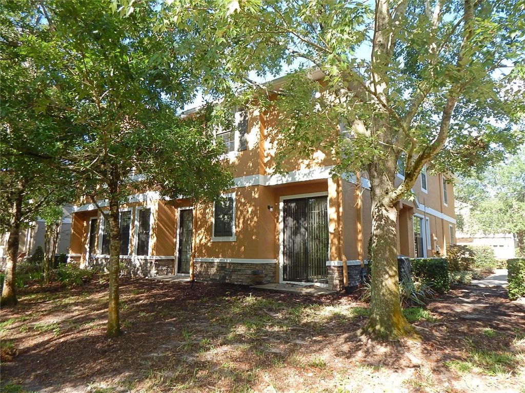 Photo of 5716 Kingletsound Place, Lithia, FL 33547 (MLS # TB8493347)