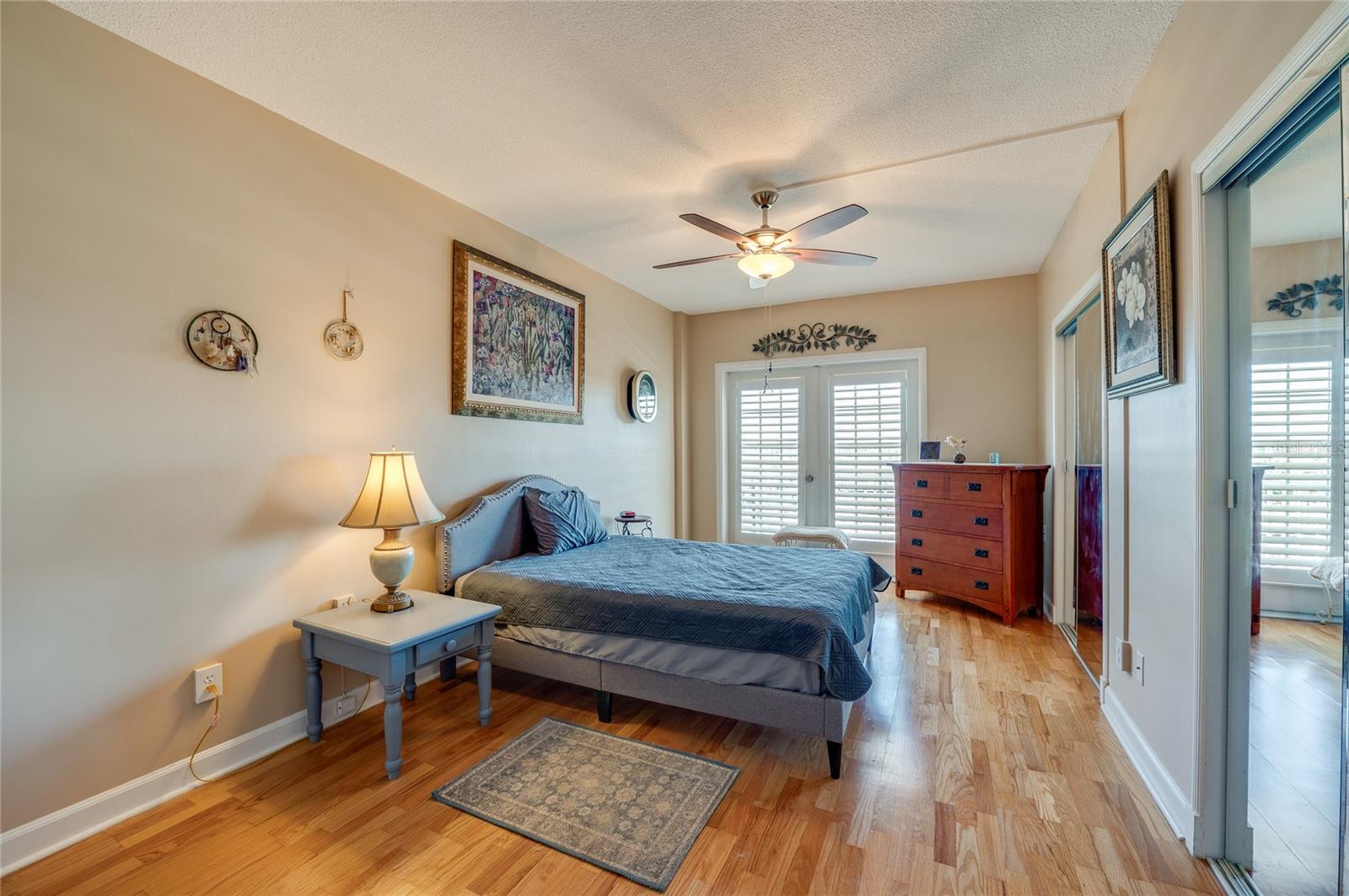 LANDMARK CONDO DECLARATION - Residential