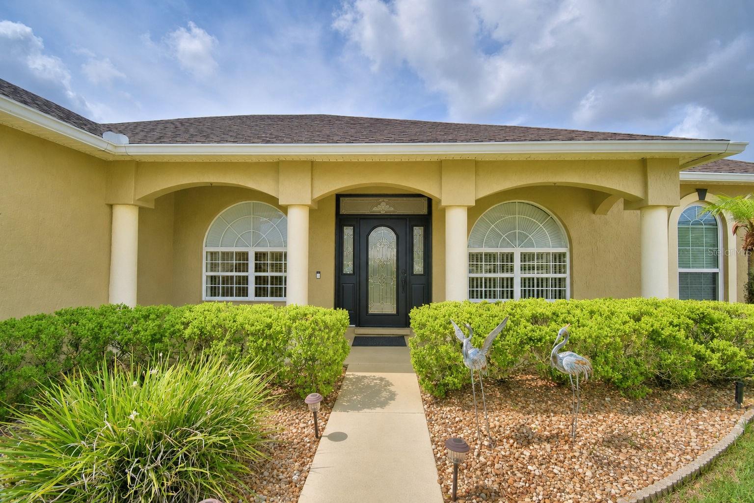 112 WATERVIEW CIRCLE