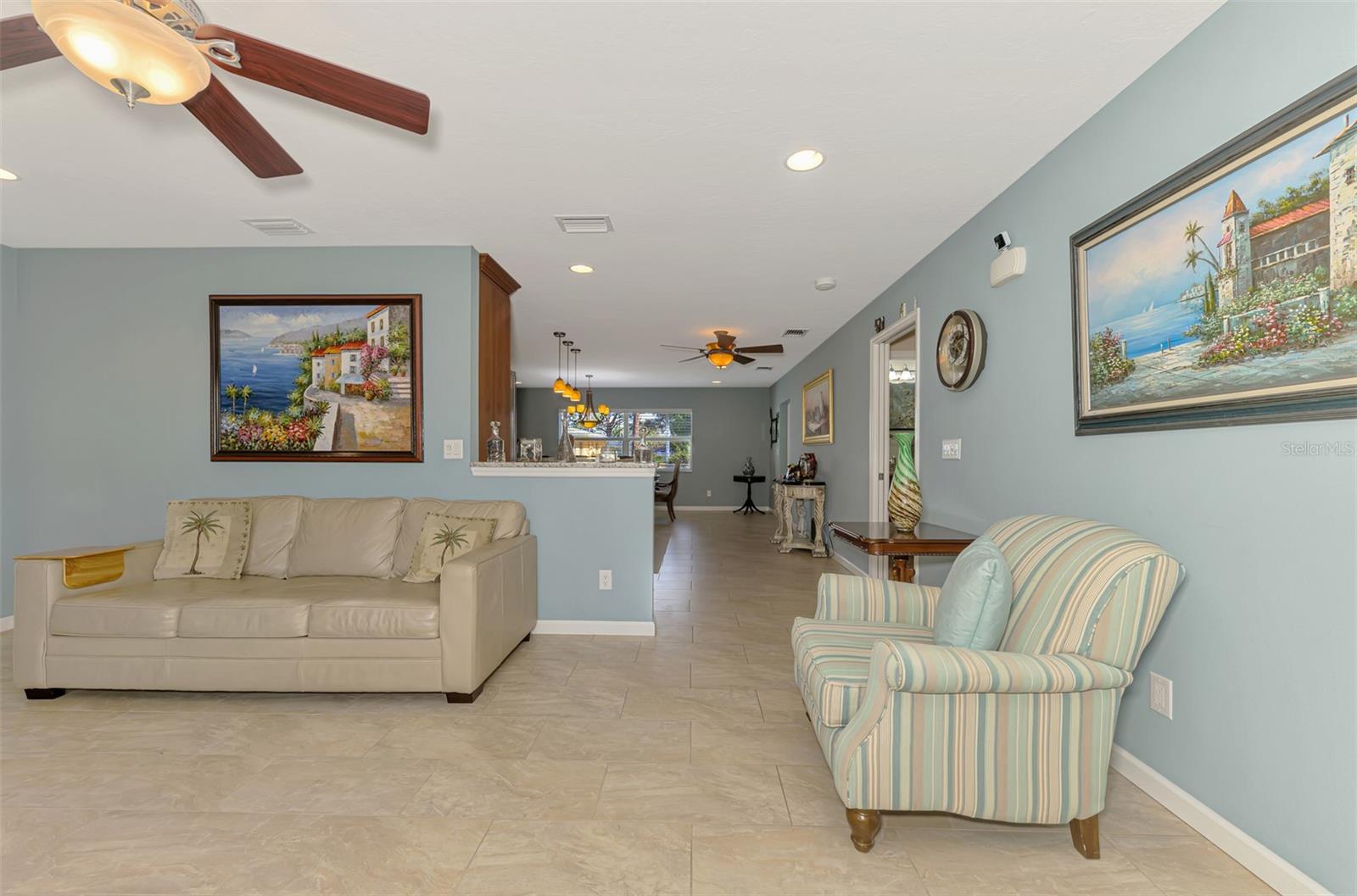 SOUTH VENICE - Residential