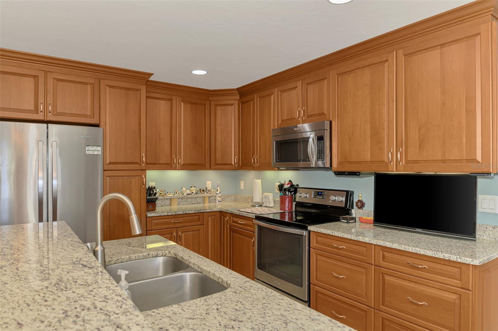 SOUTH VENICE - Residential