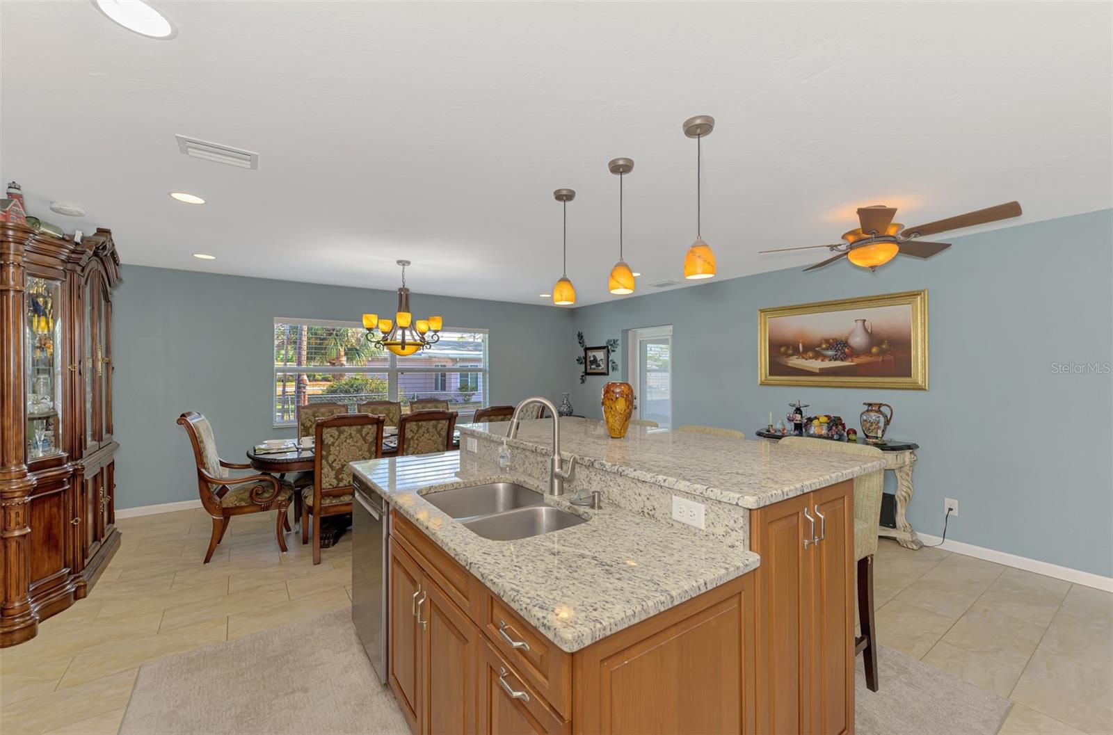 SOUTH VENICE - Residential