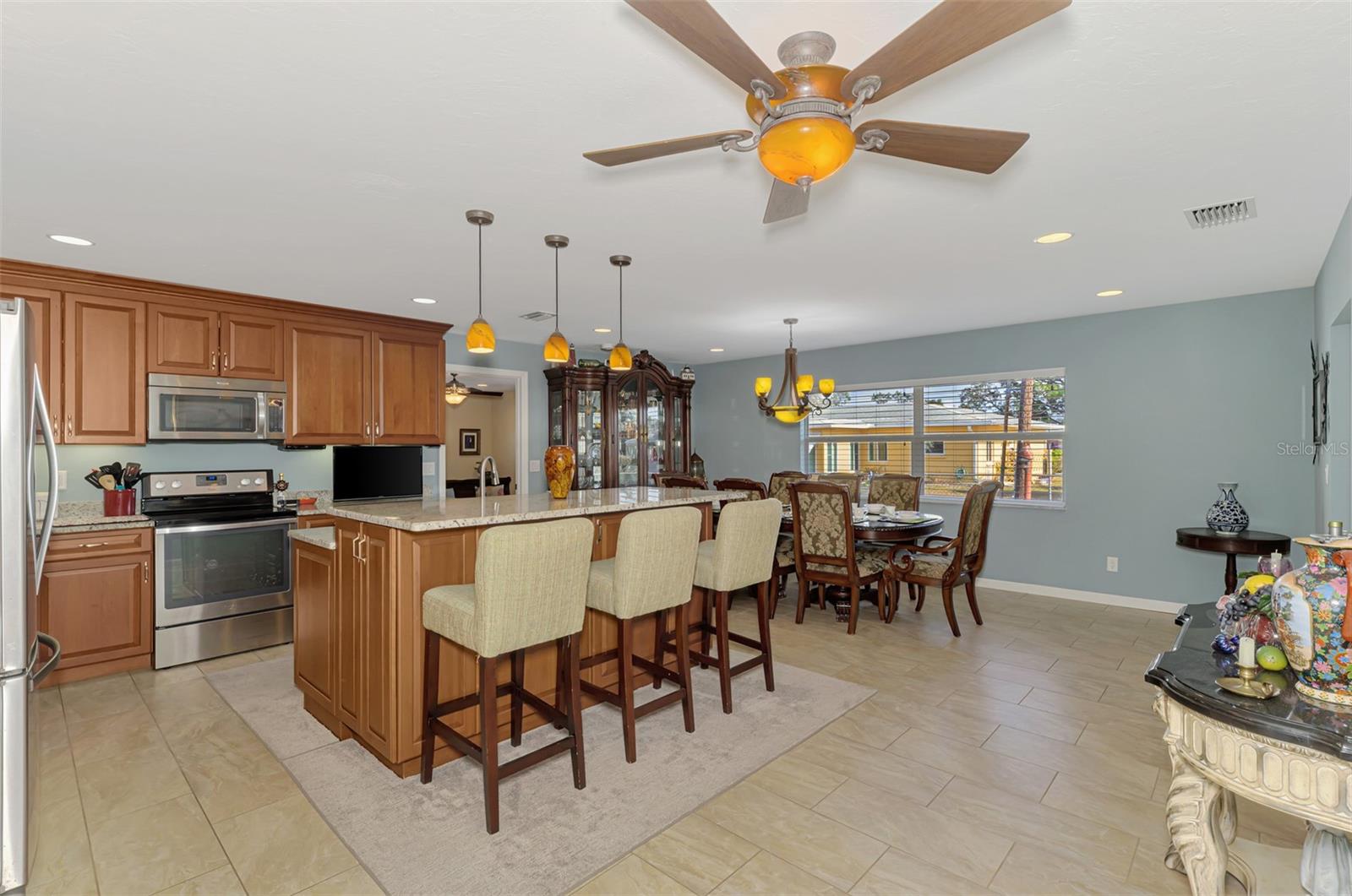 SOUTH VENICE - Residential