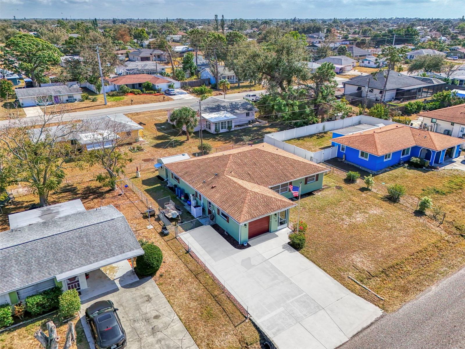 SOUTH VENICE - Residential