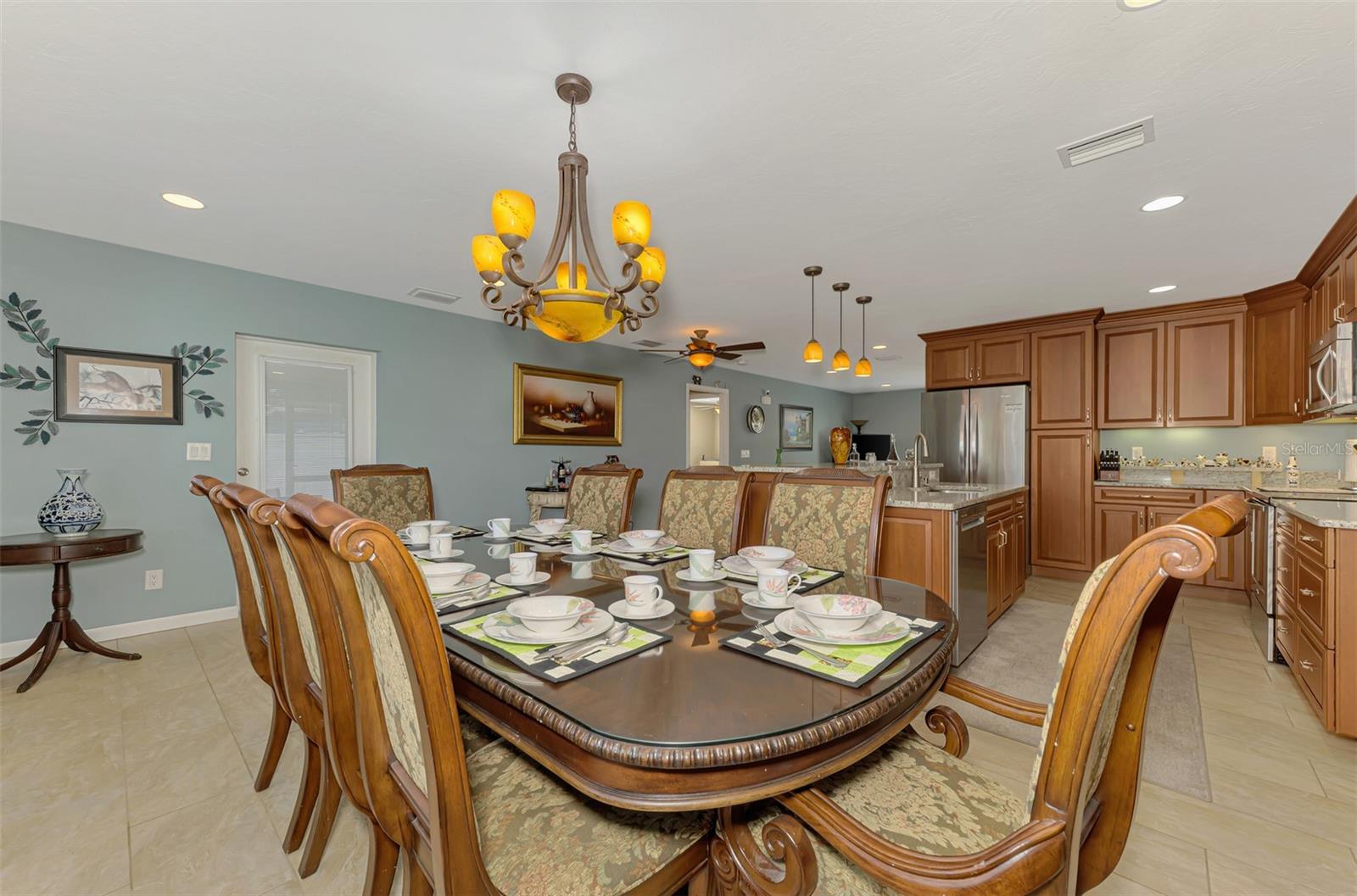 SOUTH VENICE - Residential