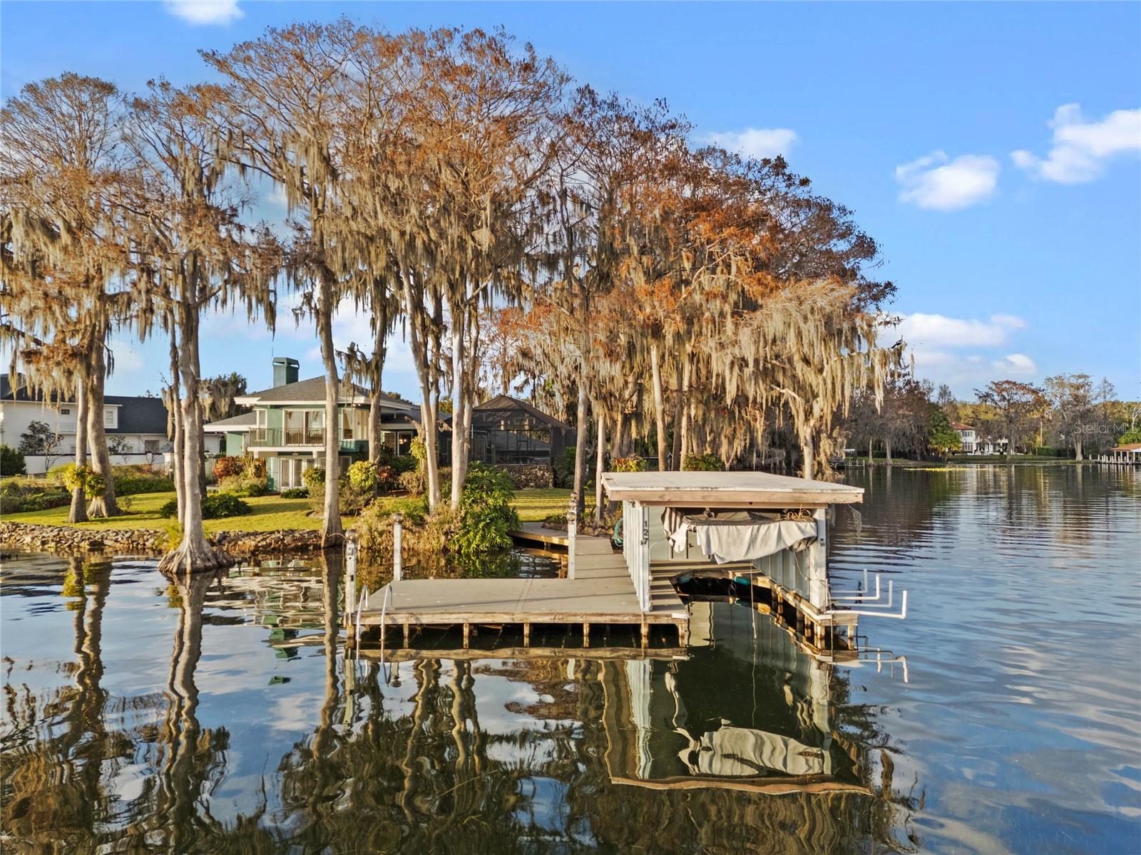 HOLLIEANNA SHORES 1ST ADD - Residential