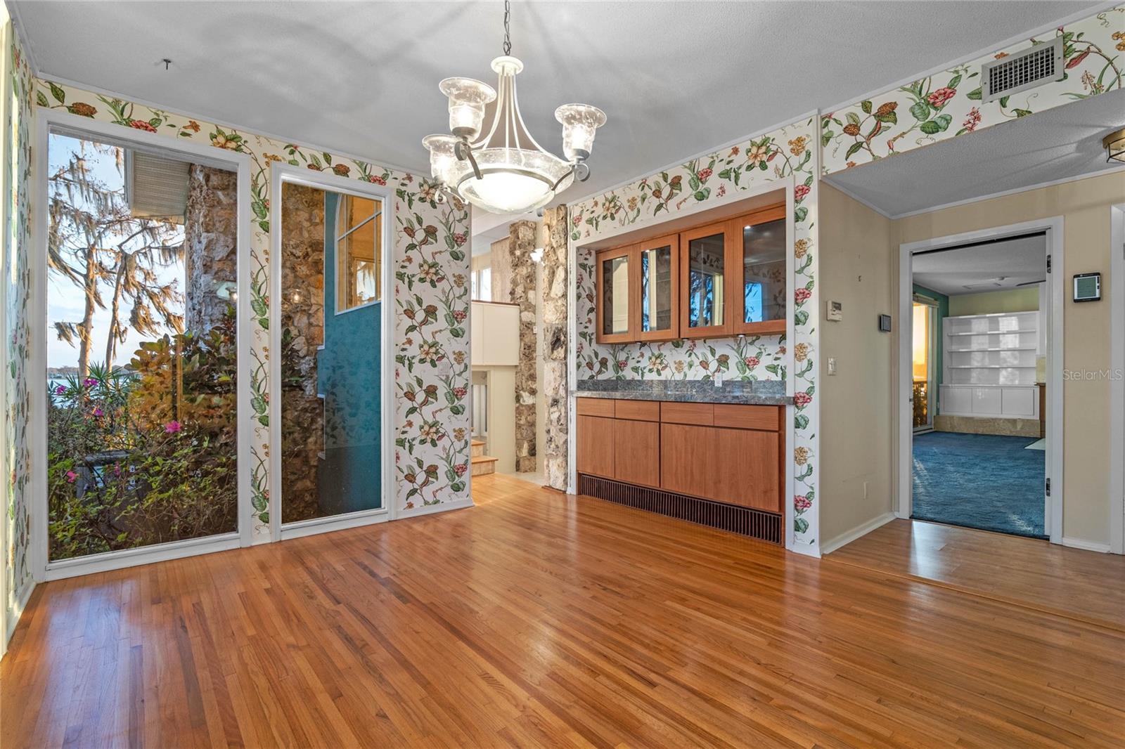 HOLLIEANNA SHORES 1ST ADD - Residential