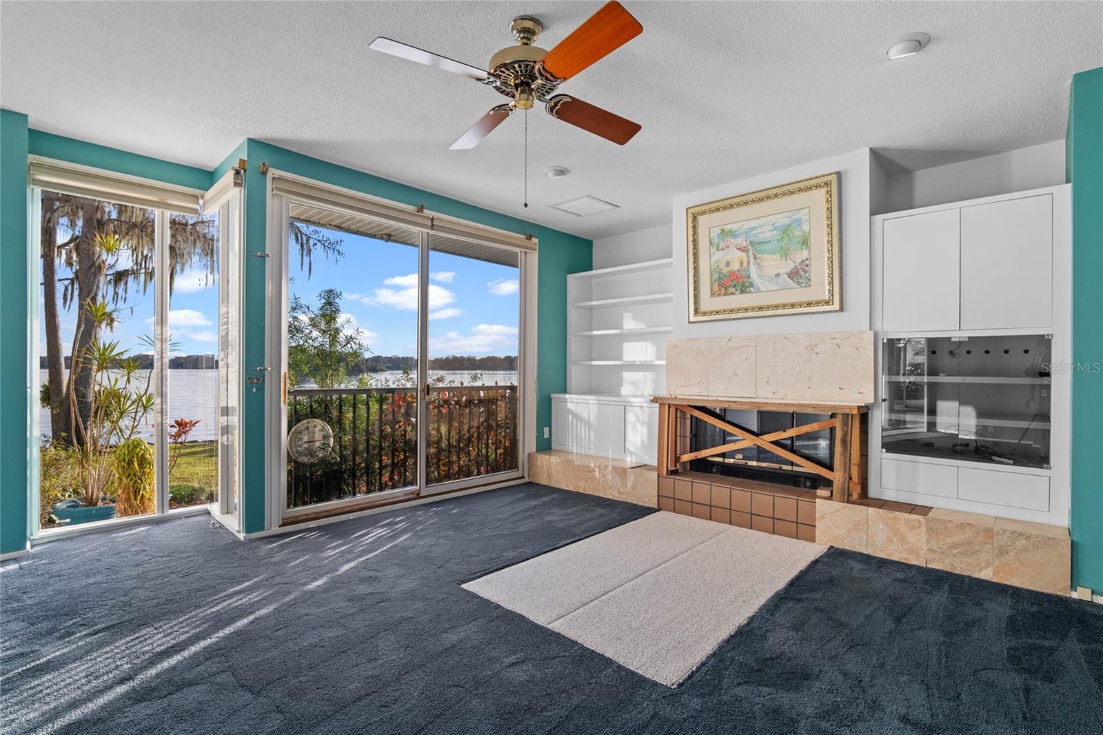 HOLLIEANNA SHORES 1ST ADD - Residential