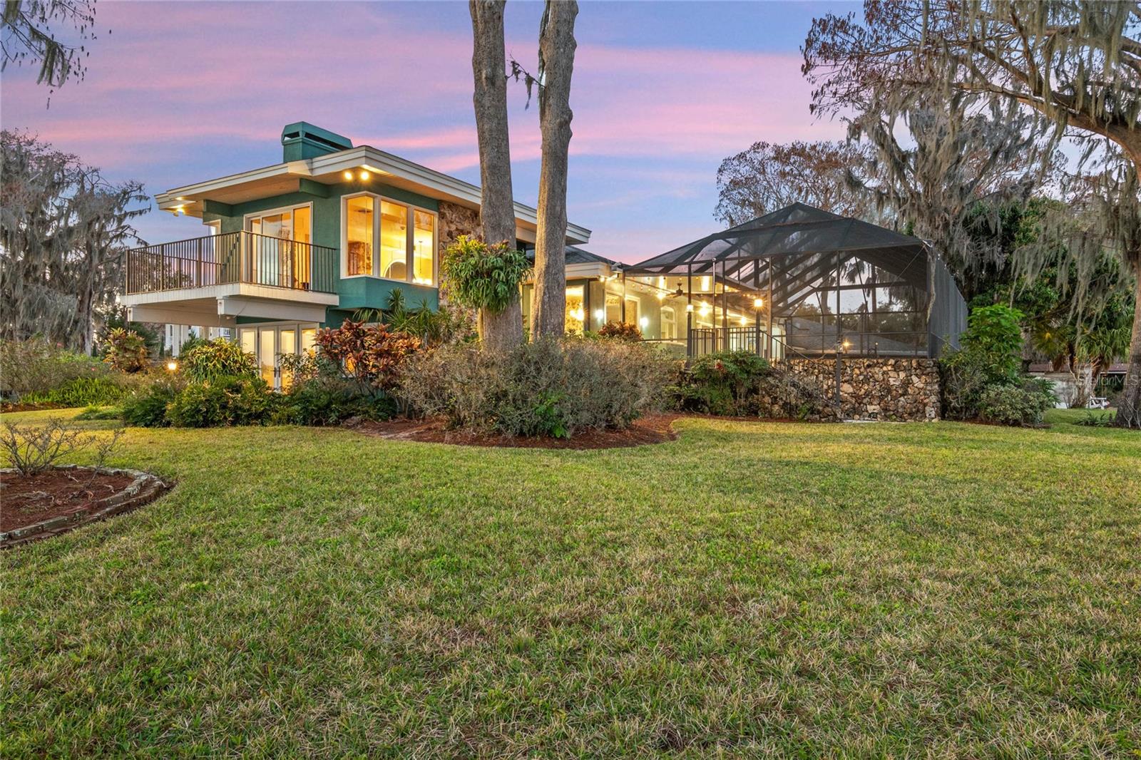 HOLLIEANNA SHORES 1ST ADD - Residential