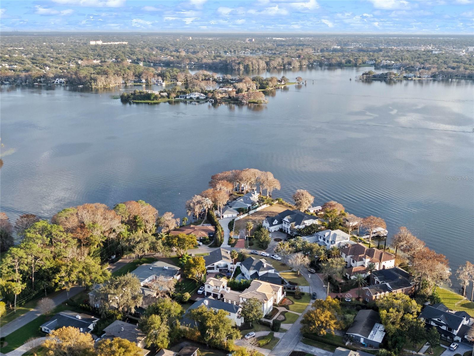 HOLLIEANNA SHORES 1ST ADD - Residential