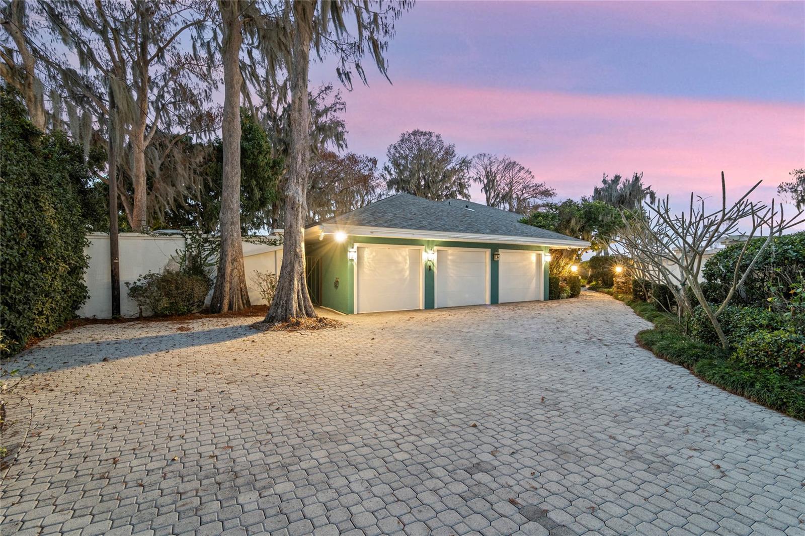 HOLLIEANNA SHORES 1ST ADD - Residential