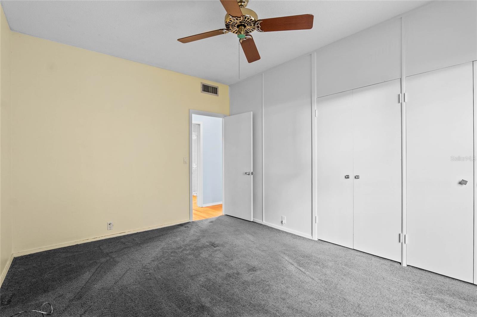 HOLLIEANNA SHORES 1ST ADD - Residential