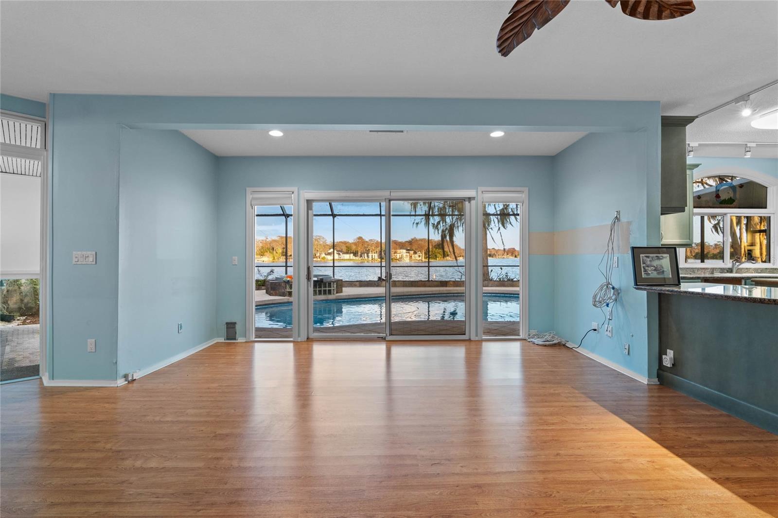 HOLLIEANNA SHORES 1ST ADD - Residential