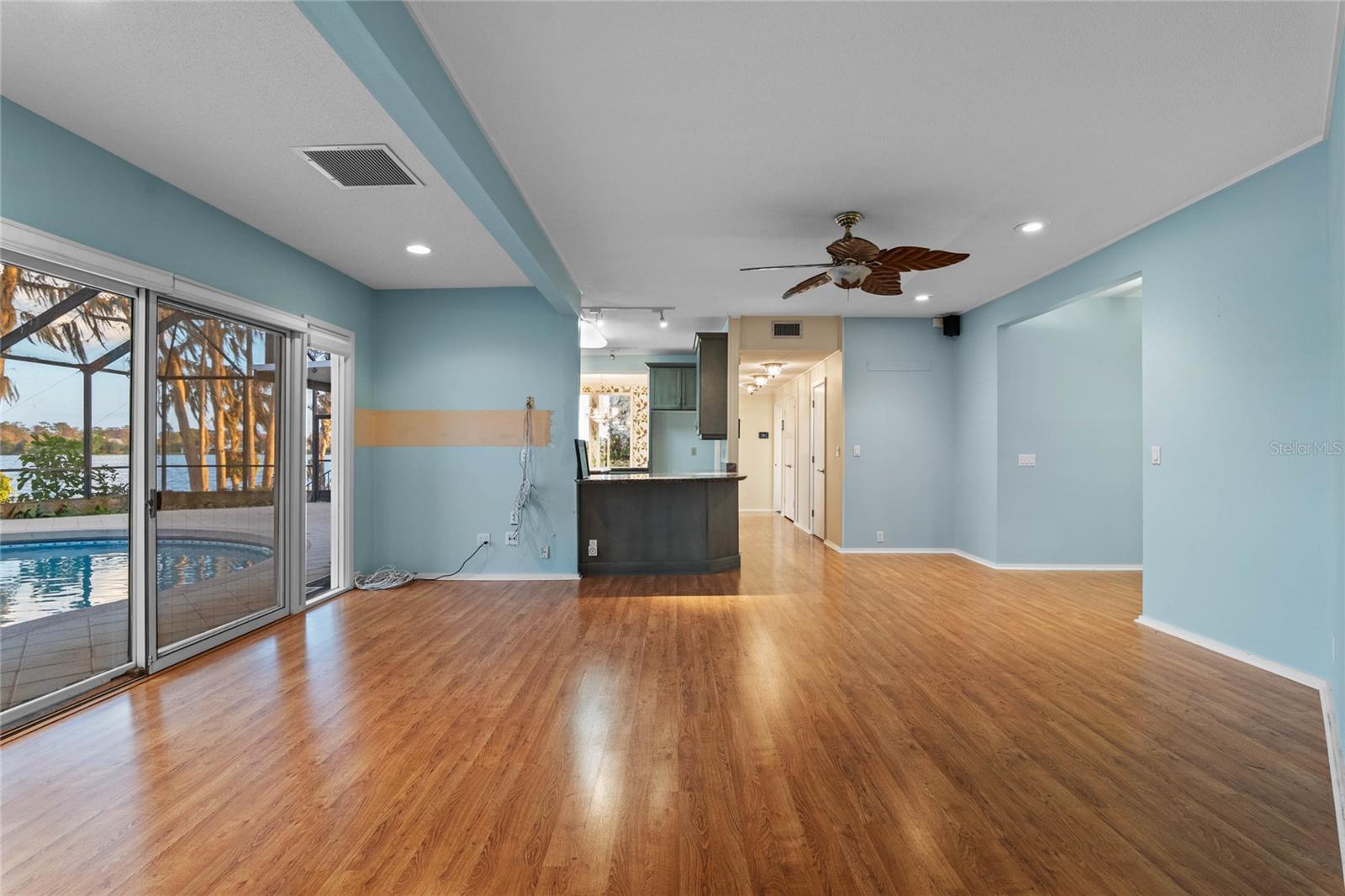 HOLLIEANNA SHORES 1ST ADD - Residential