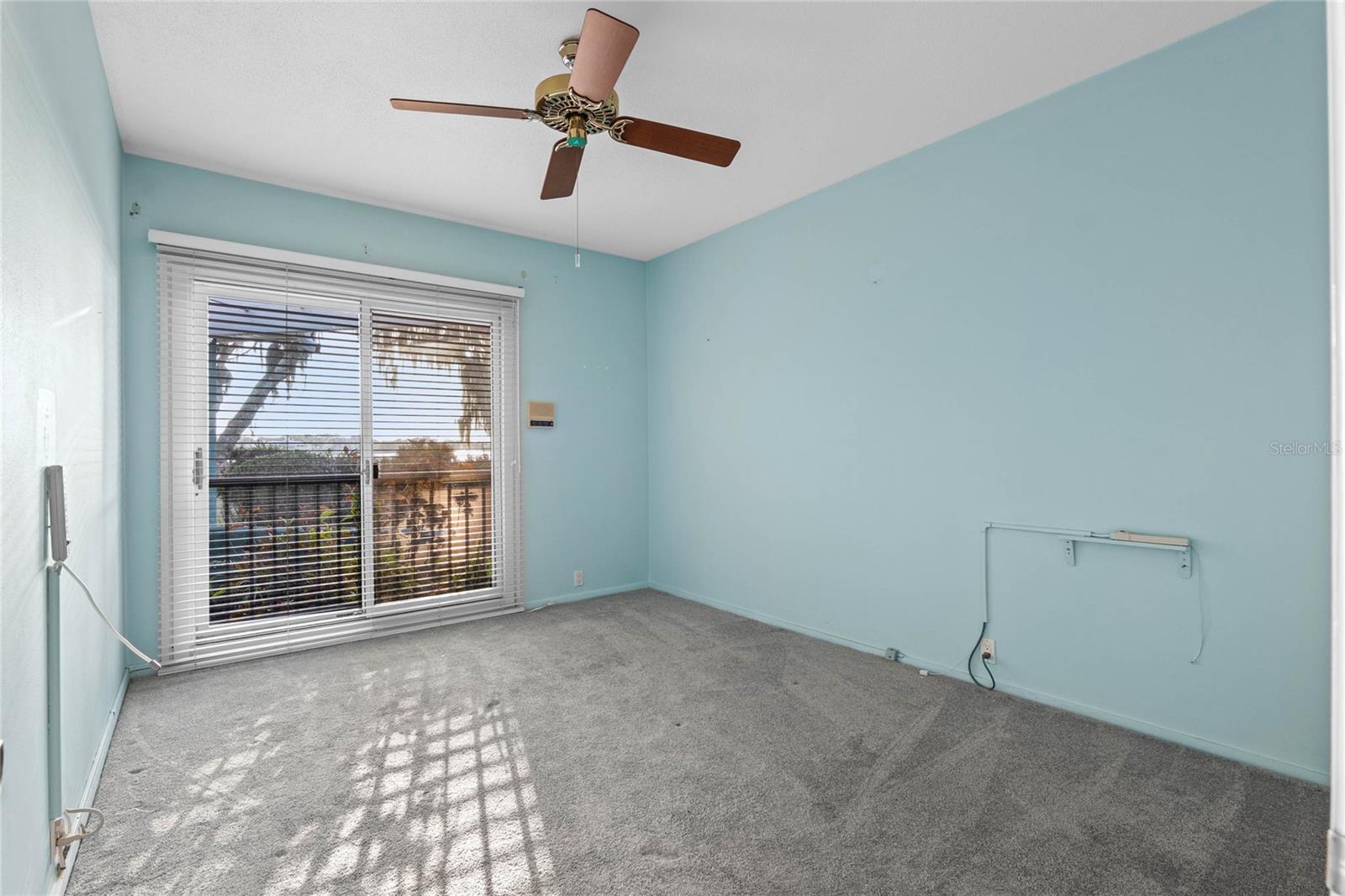 HOLLIEANNA SHORES 1ST ADD - Residential