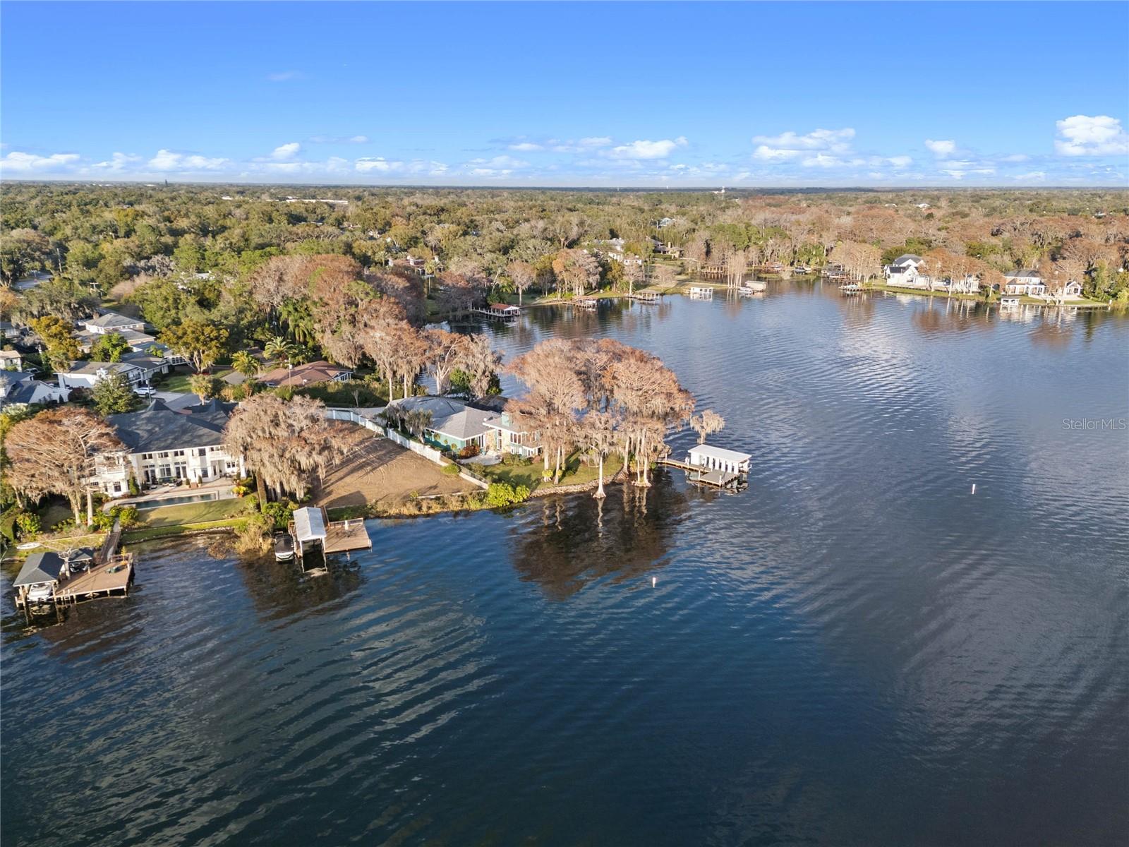 HOLLIEANNA SHORES 1ST ADD - Residential