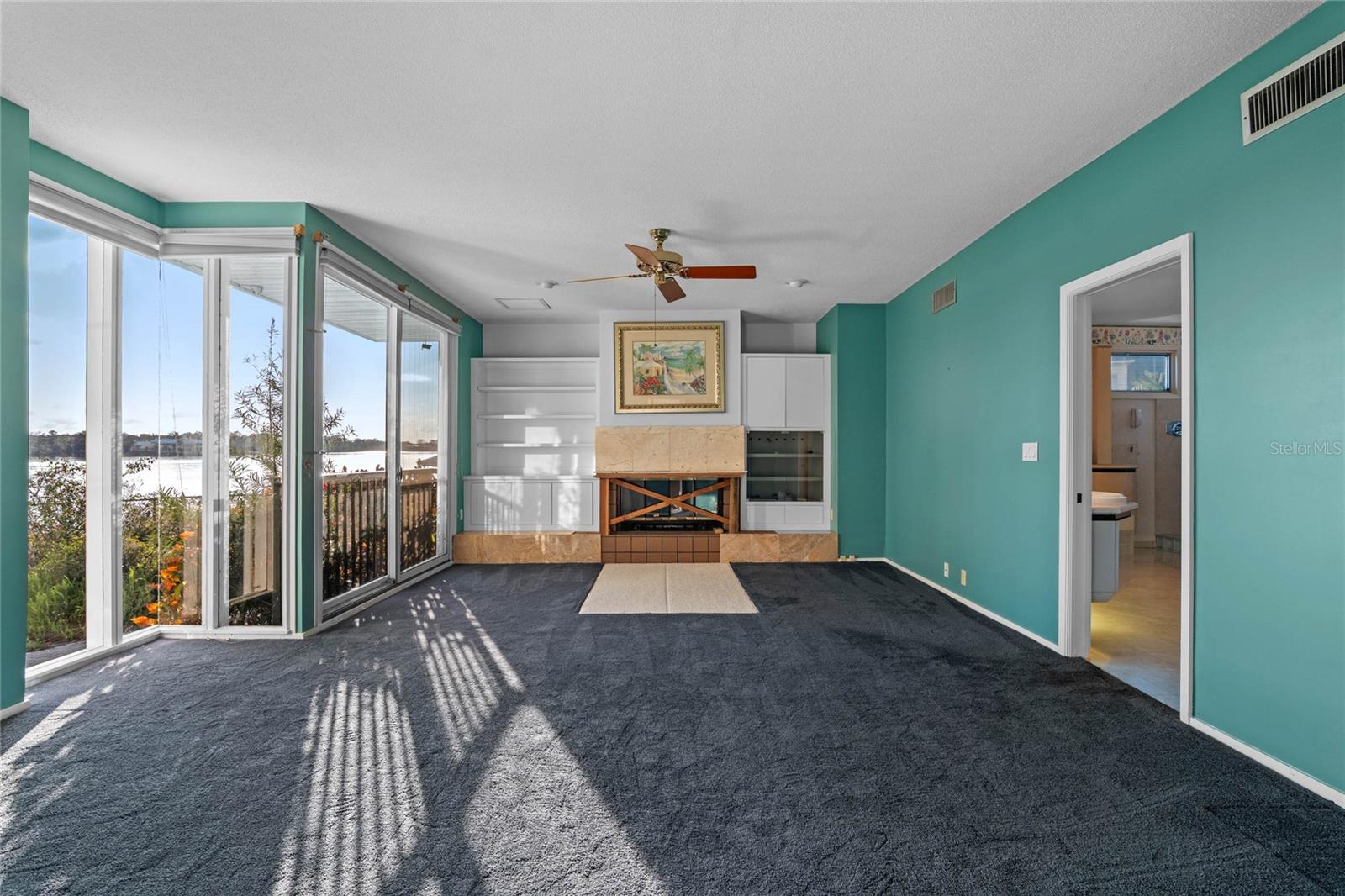 HOLLIEANNA SHORES 1ST ADD - Residential