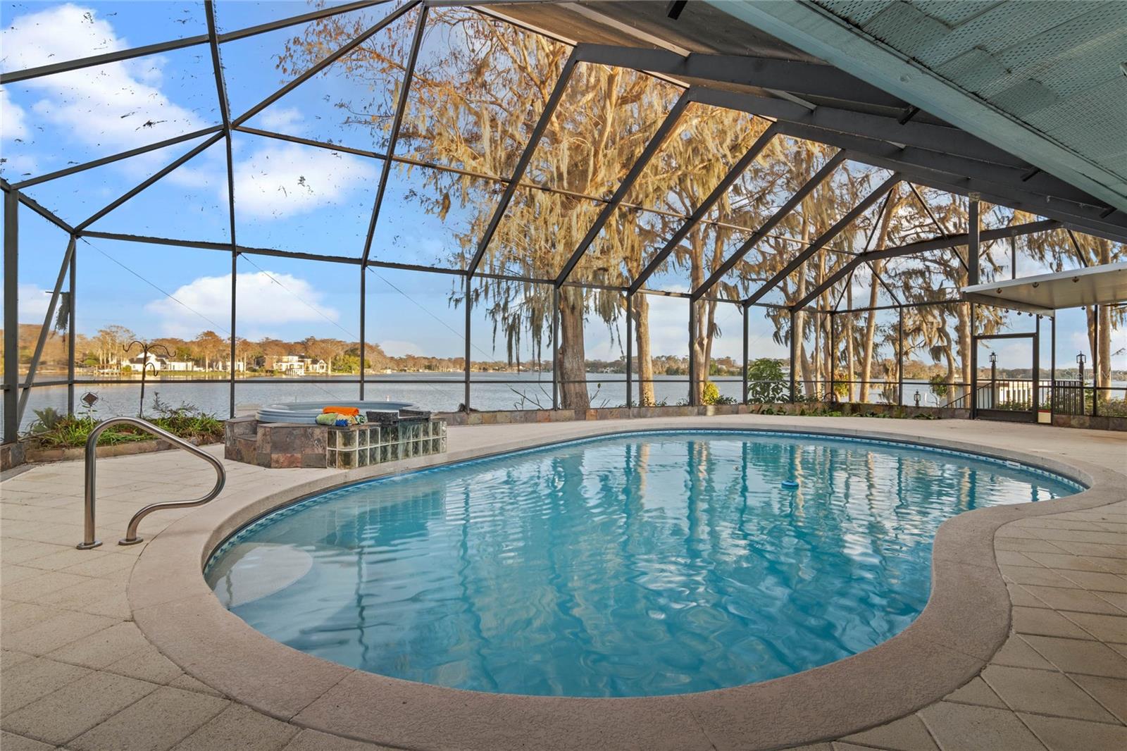 HOLLIEANNA SHORES 1ST ADD - Residential