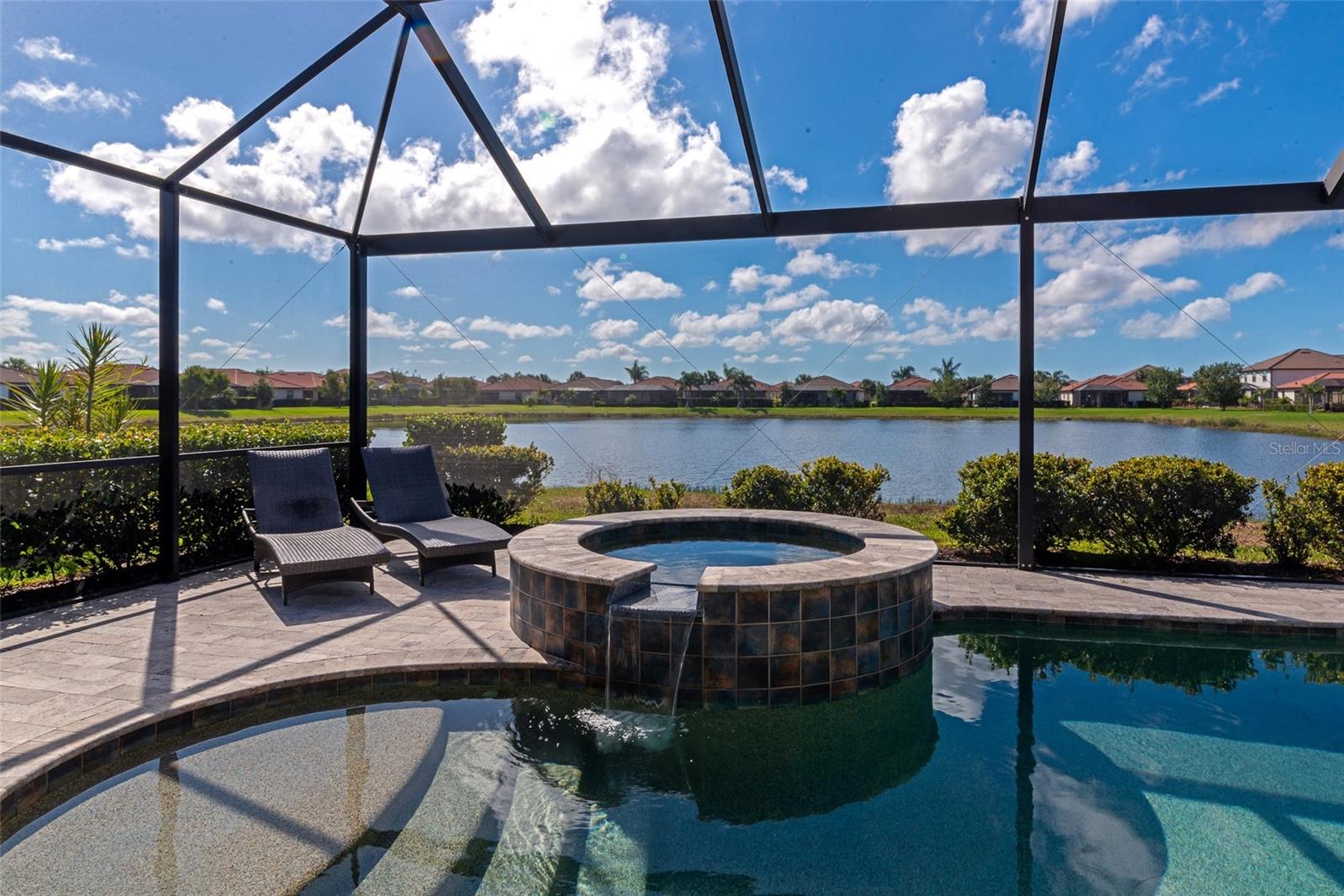 WATERCREST UN 1 - Residential