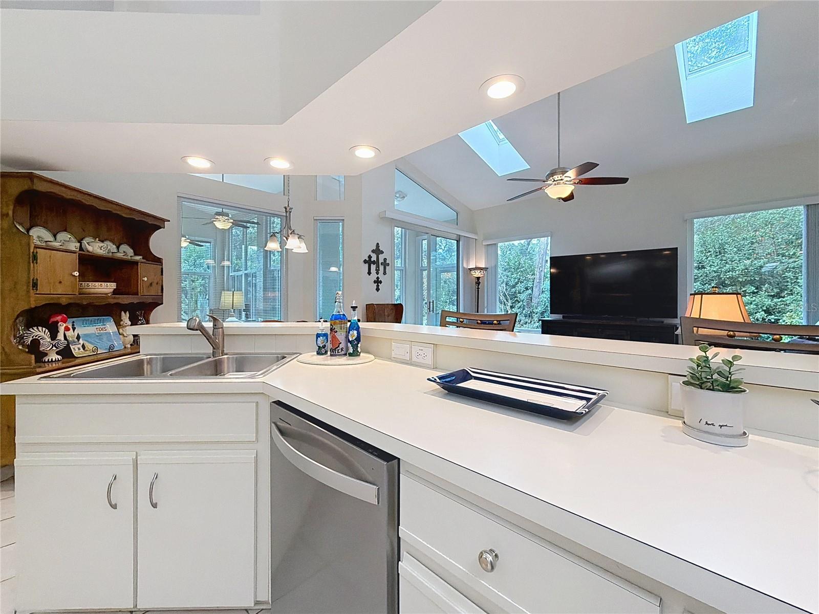 RAINBOW SPRINGS COUNTRY CLUB ESTATES - Residential