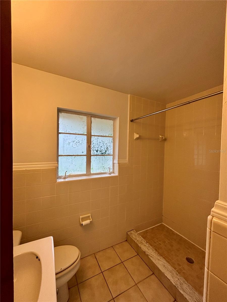 WYOMINA TERRACE - Residential Lease