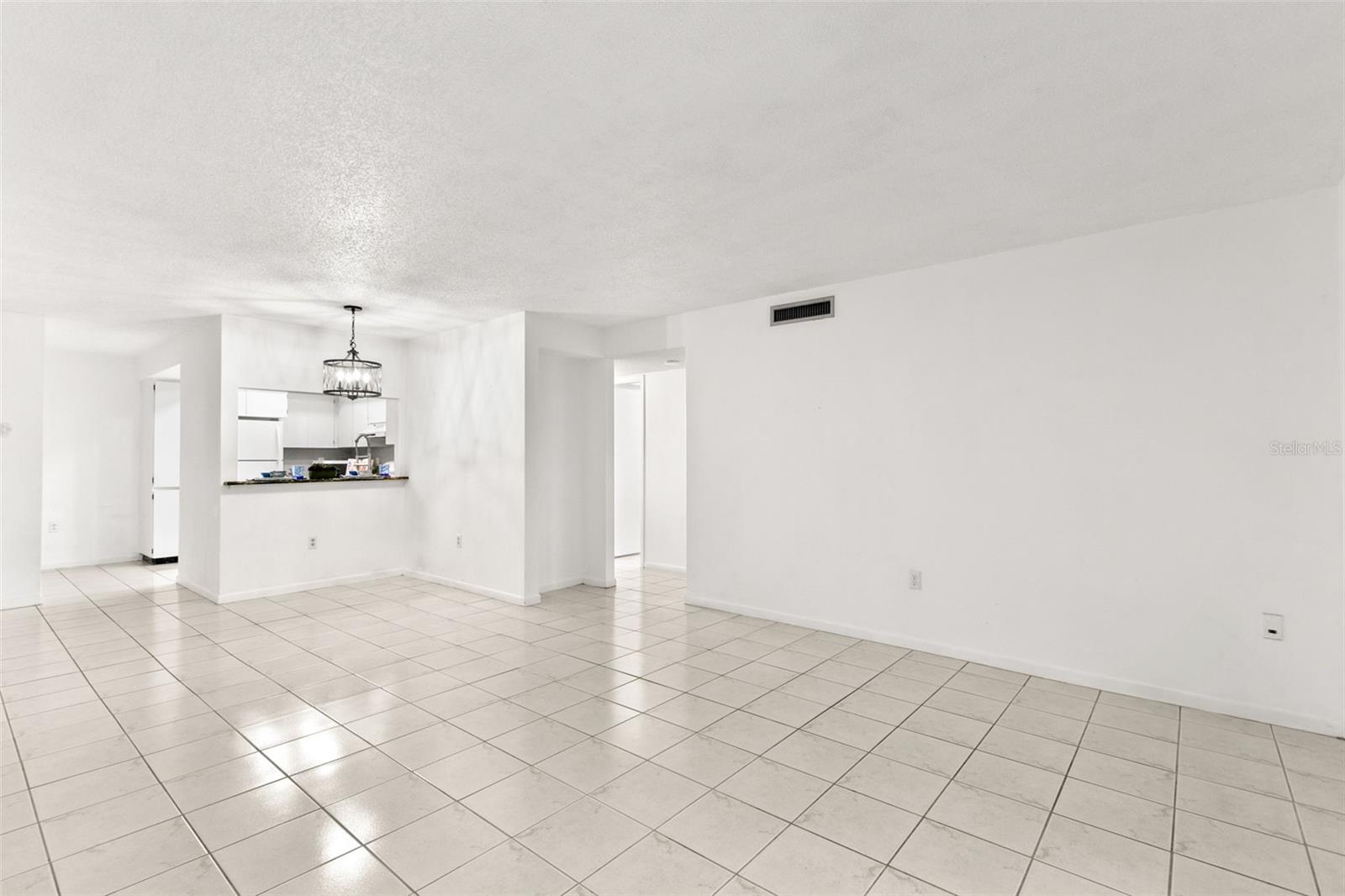 2650 COUNTRYSIDE BOULEVARD B102
