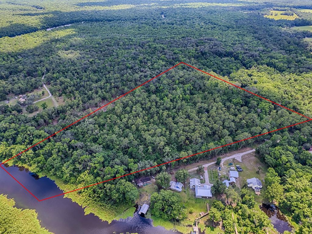 Photo of Tall Palm Fish Camp Road, Deland, FL 32720 (MLS # V4942738)