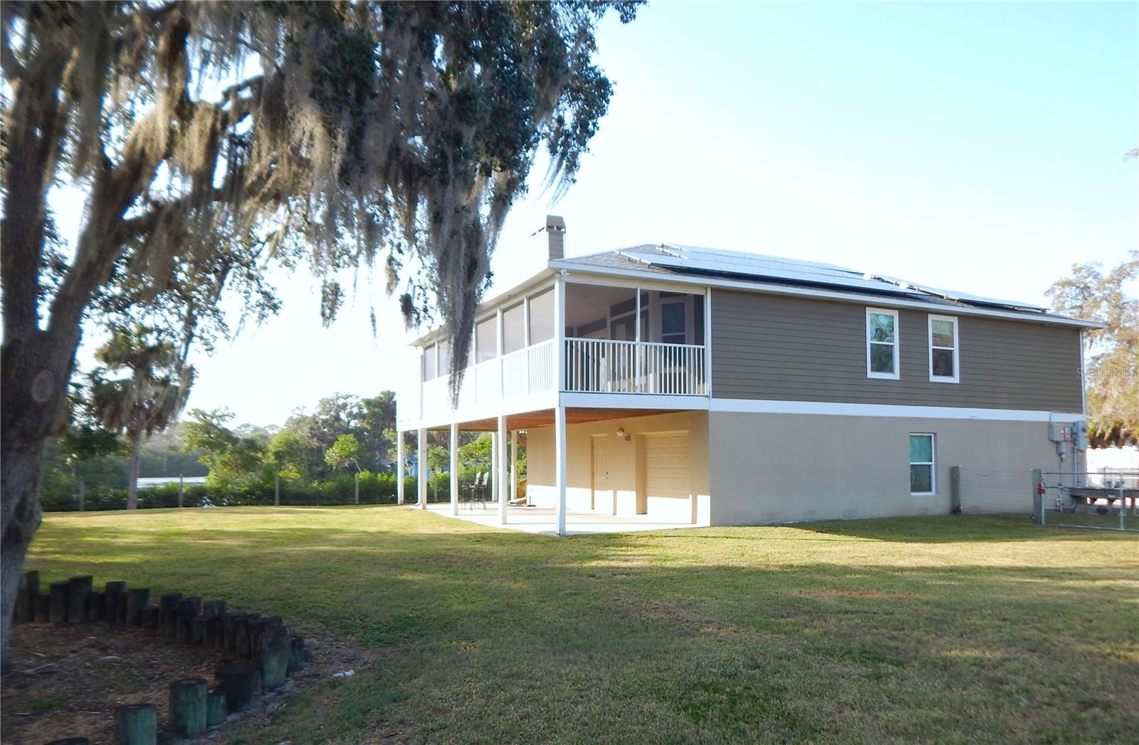 EDGEWATER GARDENS - Residential