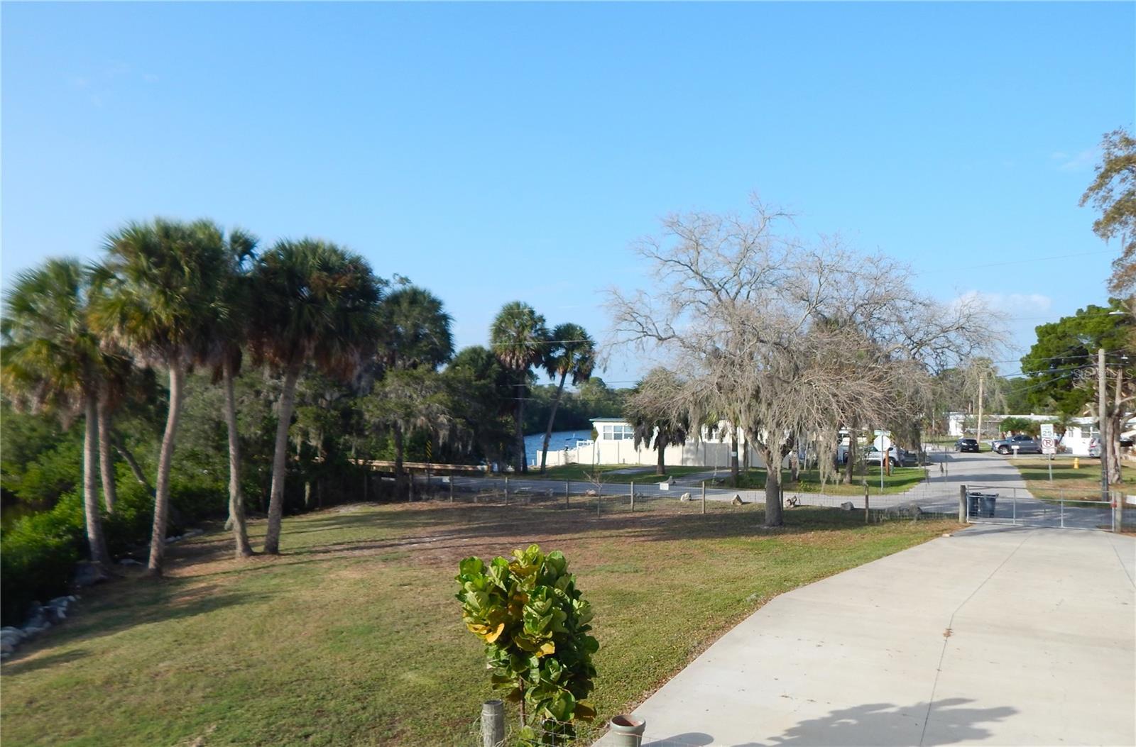 EDGEWATER GARDENS - Residential