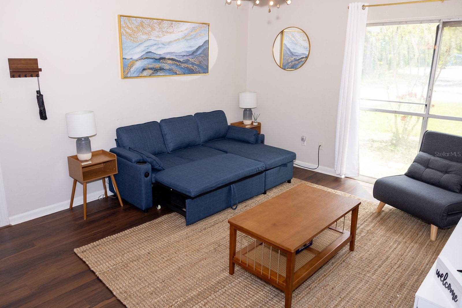 SUMMIT HOUSE - Residential