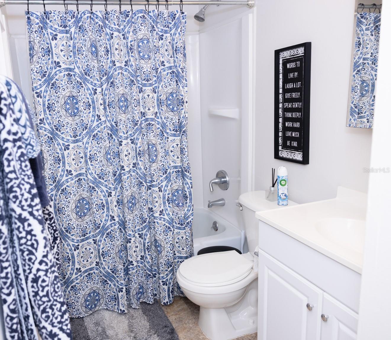 SUMMIT HOUSE - Residential