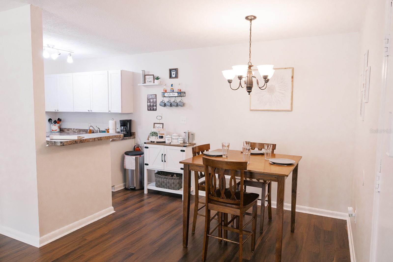 SUMMIT HOUSE - Residential