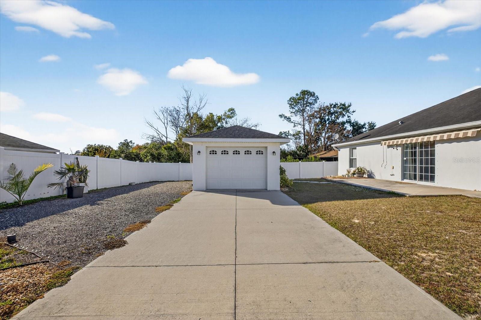 SPRING HILL - Residential