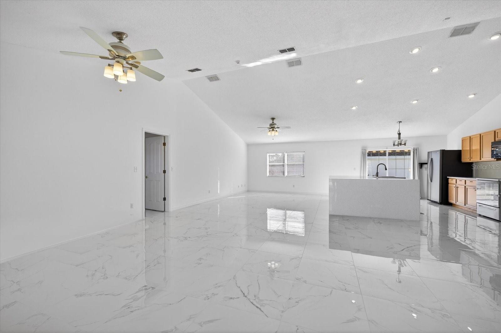 SPRING HILL - Residential