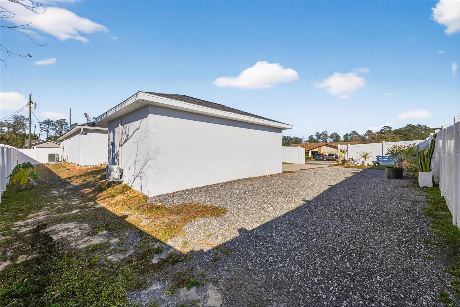 SPRING HILL - Residential