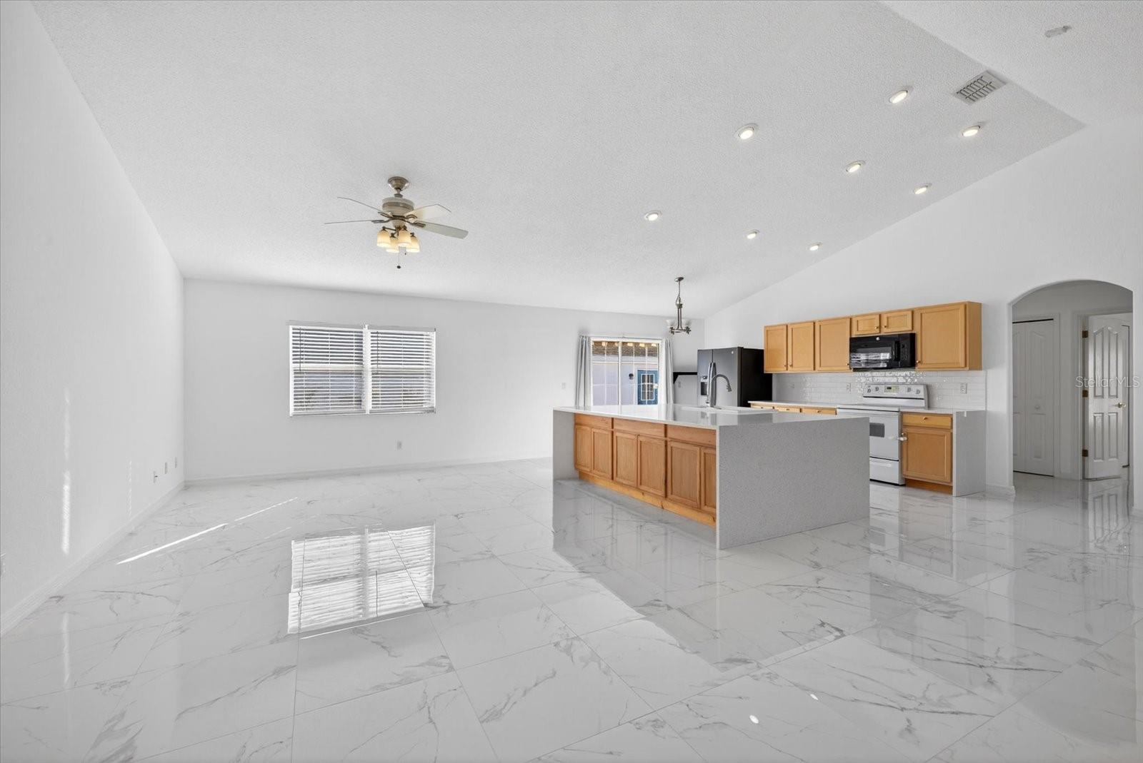 SPRING HILL - Residential