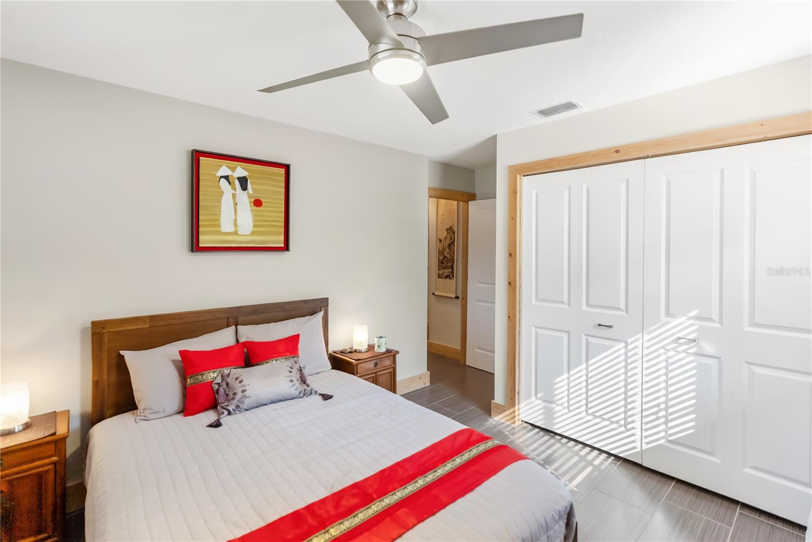 BENEVA WOODS - Residential