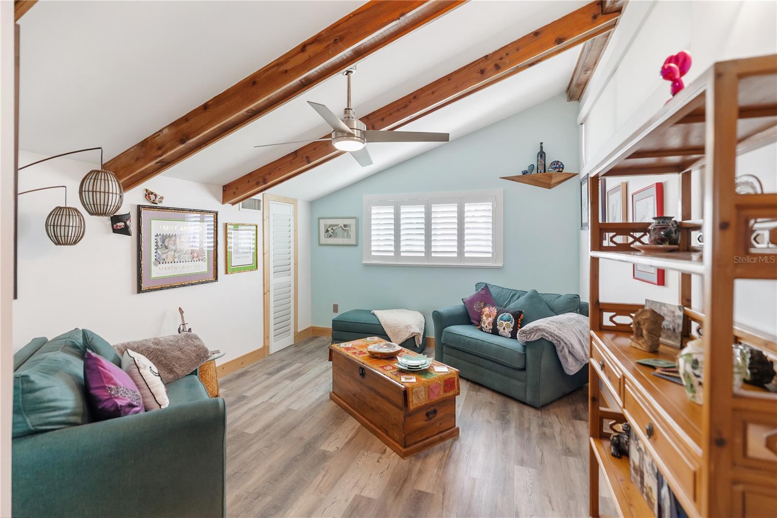 BENEVA WOODS - Residential