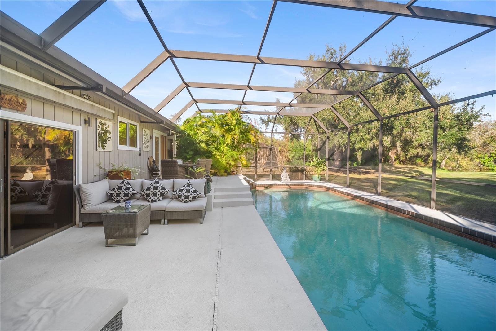 BENEVA WOODS - Residential