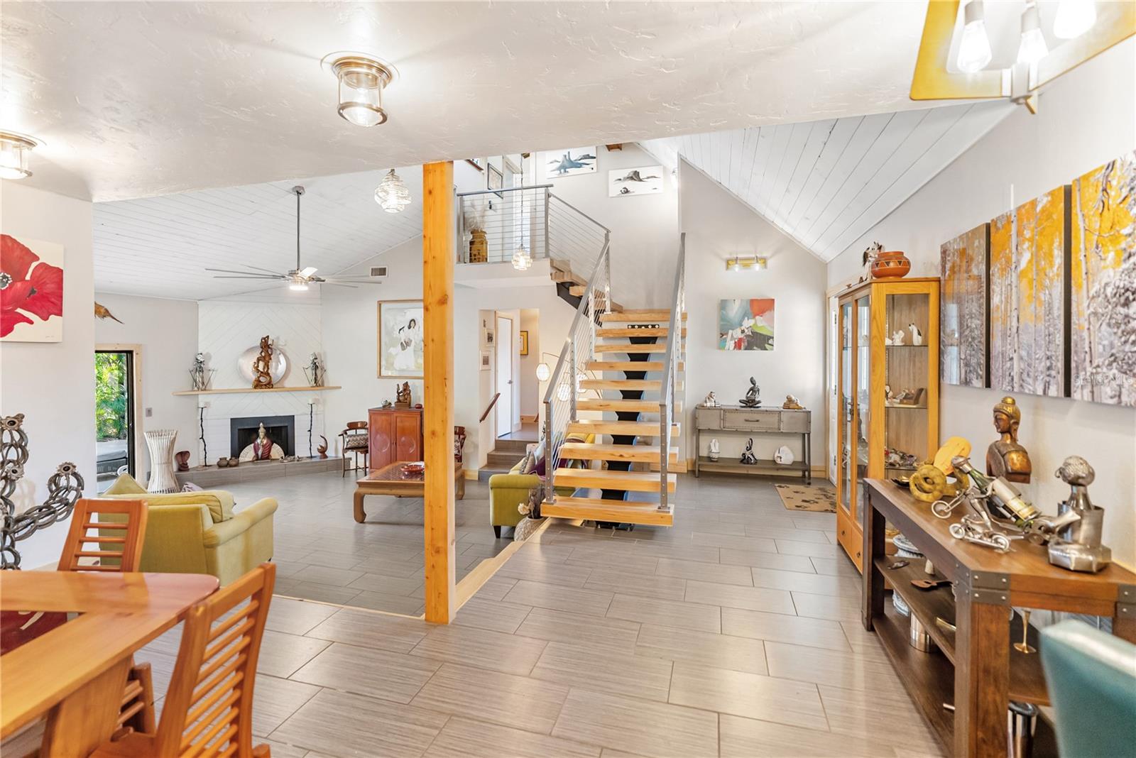 BENEVA WOODS - Residential