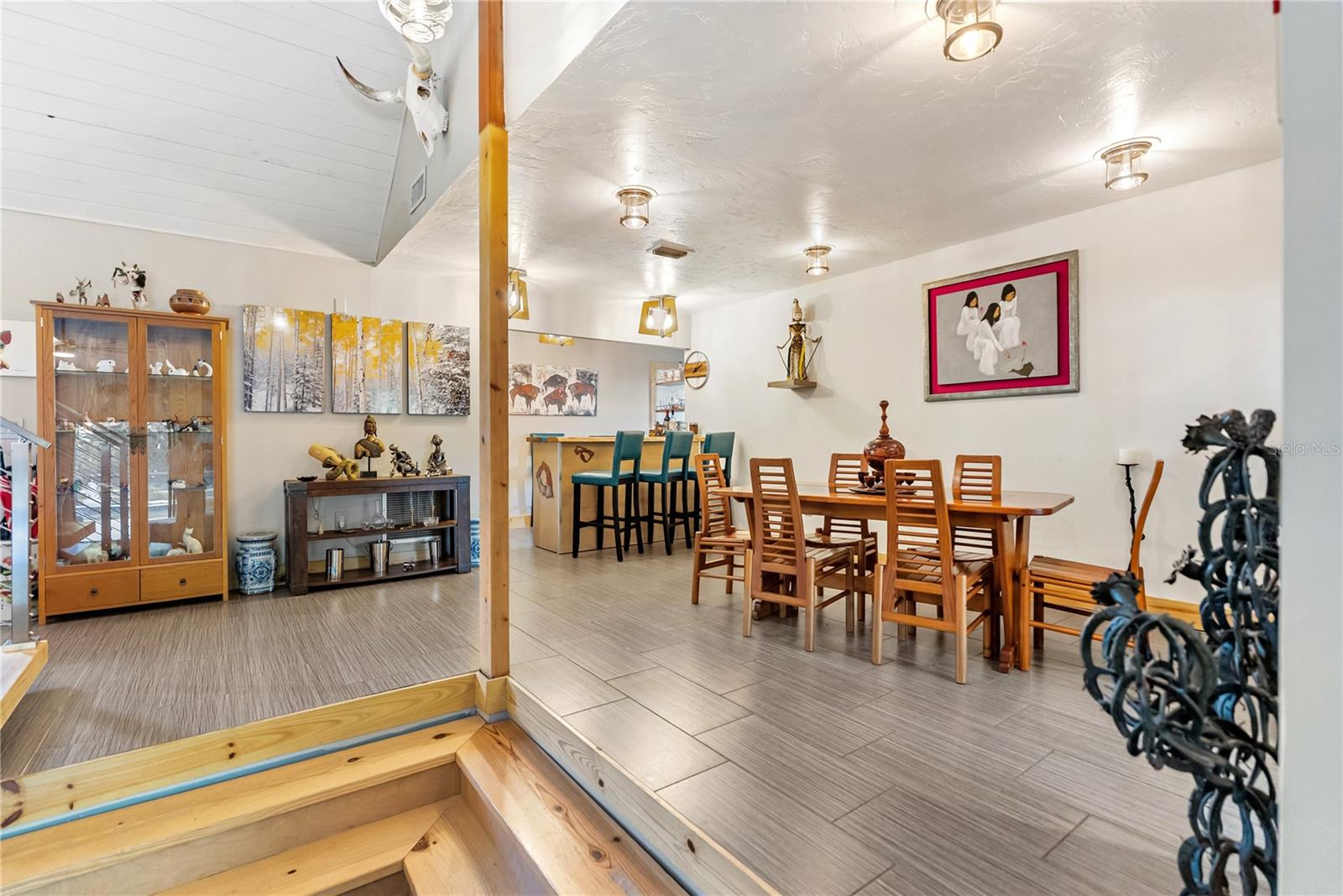 BENEVA WOODS - Residential