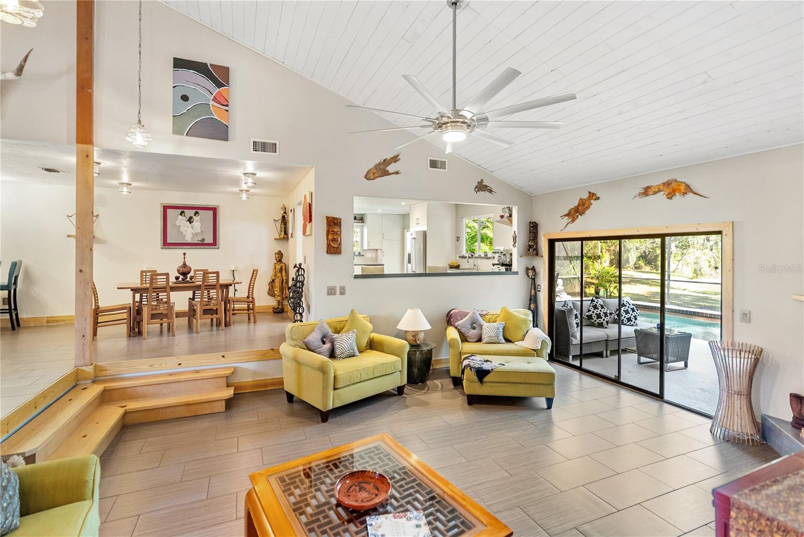 BENEVA WOODS - Residential