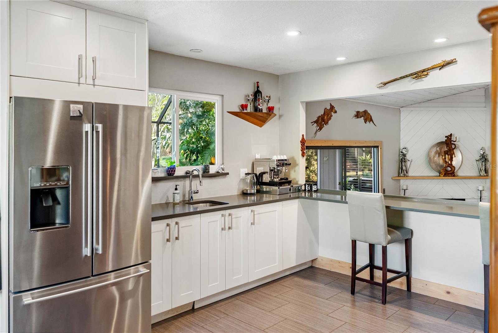 BENEVA WOODS - Residential