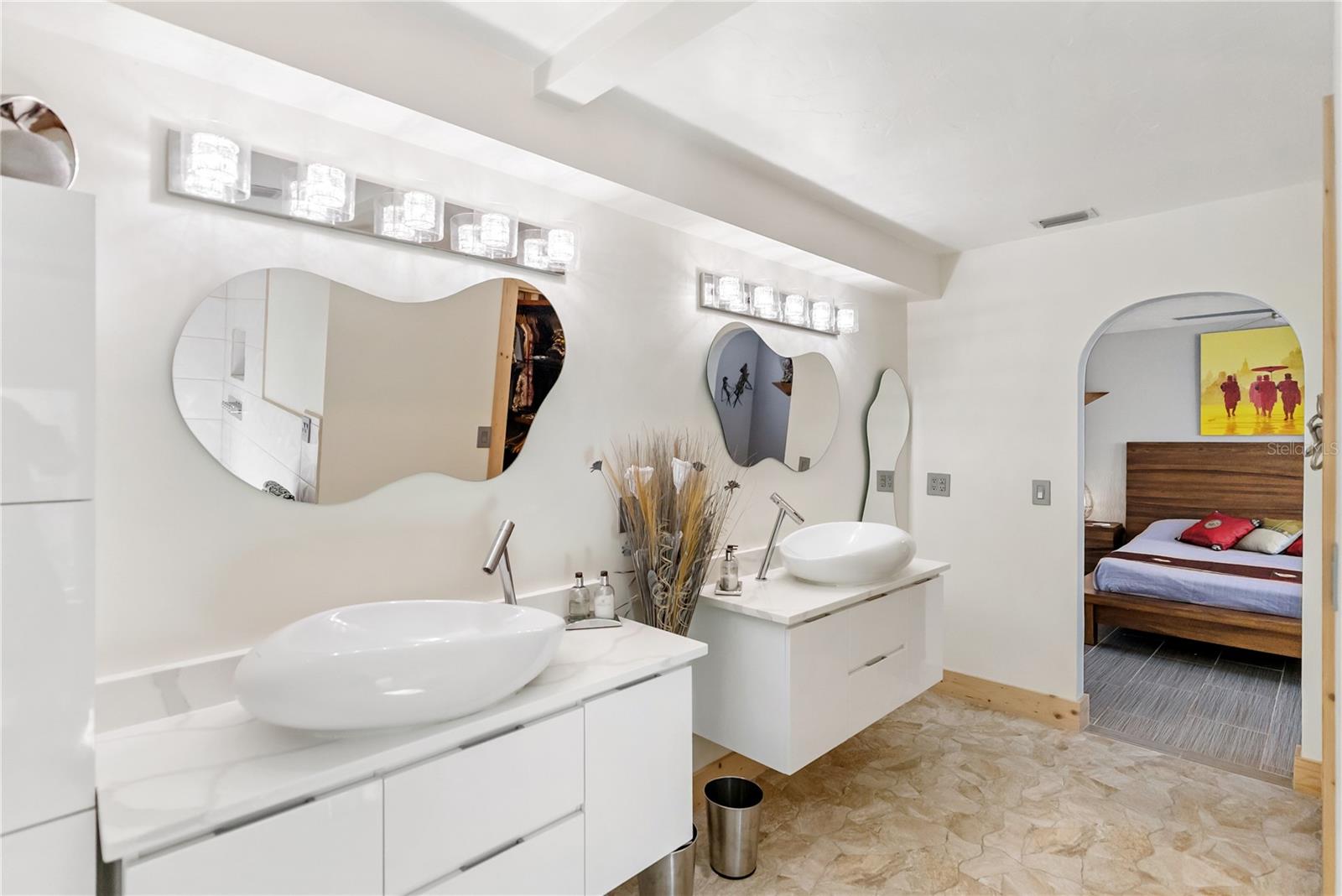 BENEVA WOODS - Residential