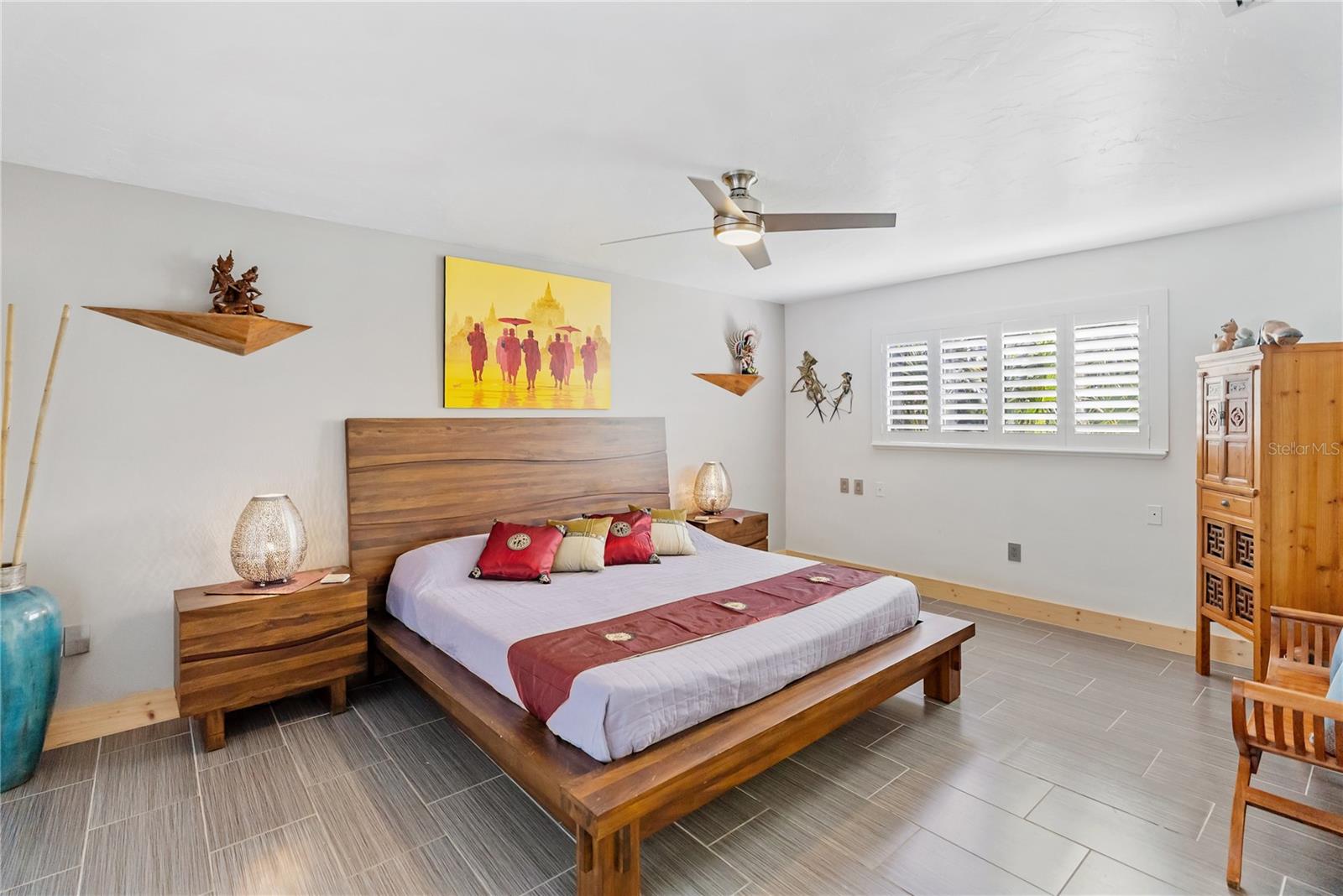 BENEVA WOODS - Residential