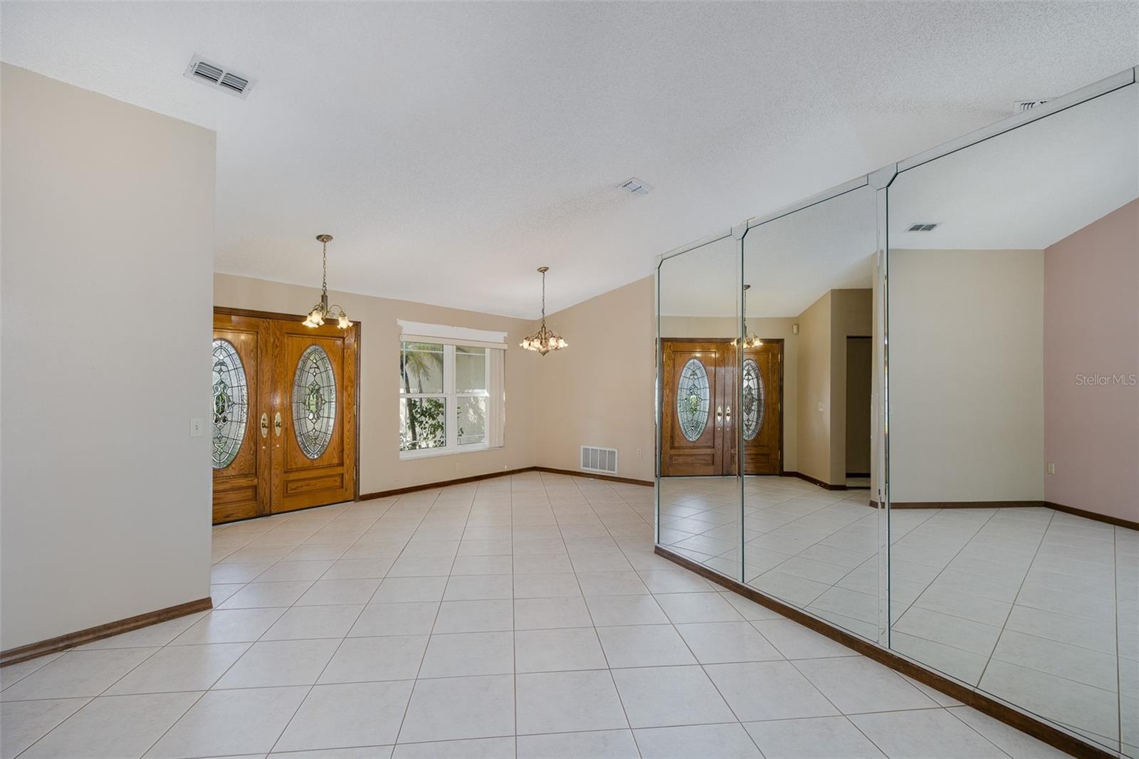 BRIARWOODS - Residential