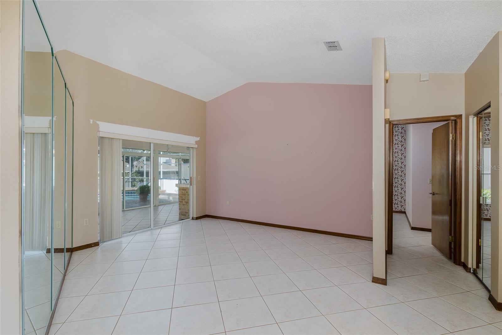 BRIARWOODS - Residential