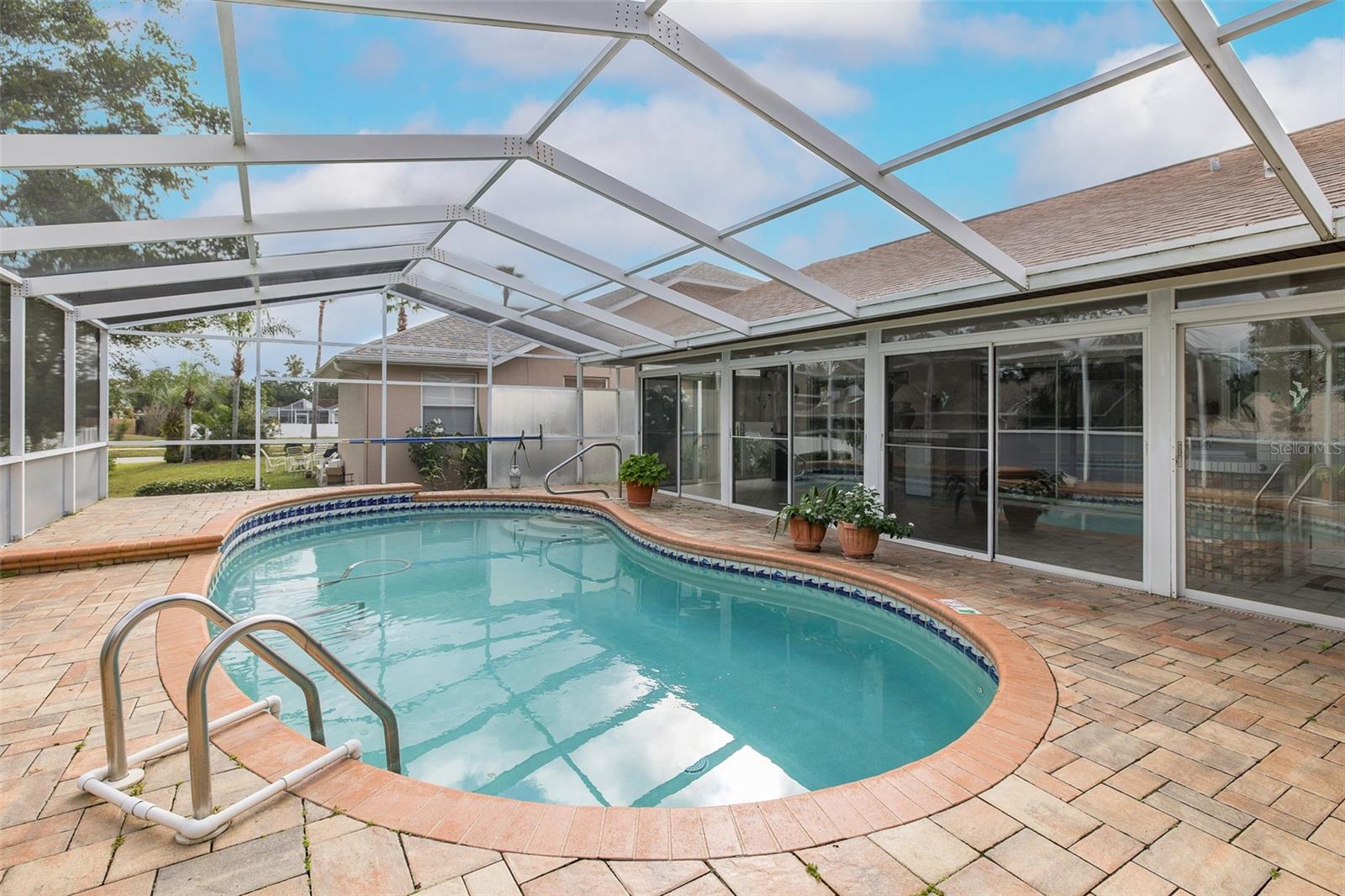 BRIARWOODS - Residential