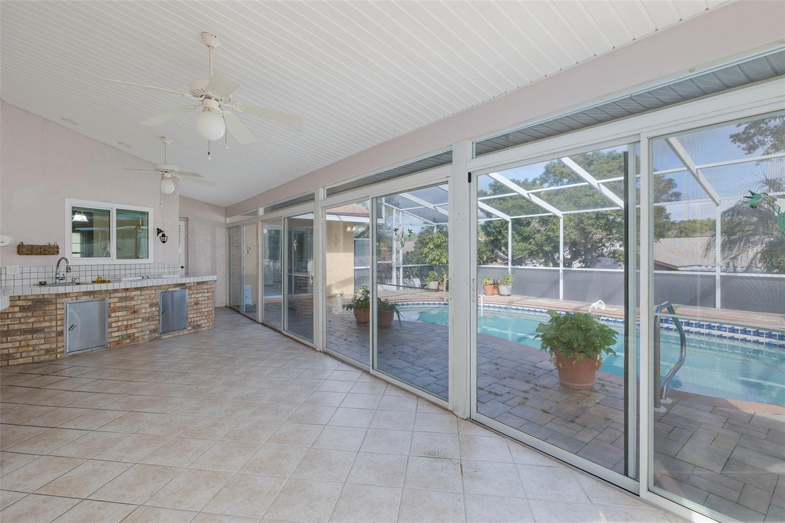 BRIARWOODS - Residential